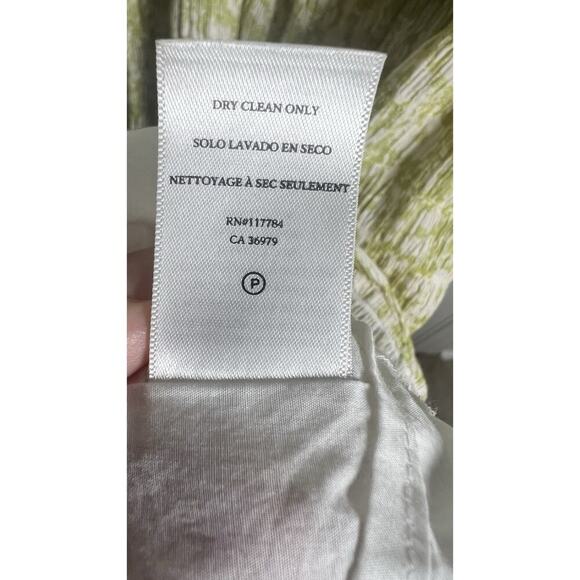 Rails Skylar Posies Dress Green Flutter Sleeve Crepe Stretch XS MIDI Smocked EUC - Picture 10 of 11